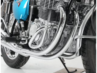 Chromowana osłona silnika...