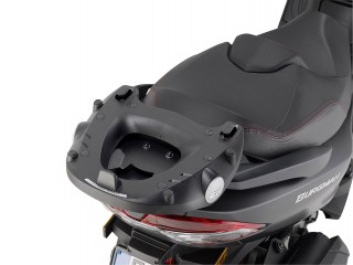 Stelaż pod kufer centralny... 2