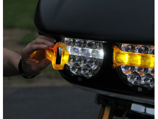 Zatrzaskowa soczewka X... 2