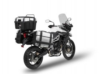 Stelaż pod kufer centralny... 2