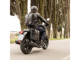 Plecak GIVI CRM101 (18litrów) 2