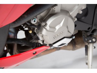 Osłona pokrywy silnika... 2