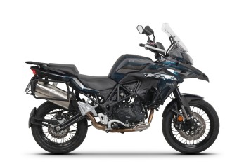 Stelaże pod kufry boczne...