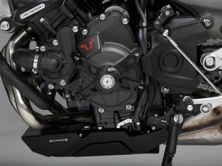 Osłona pokrywy alternatora... 2