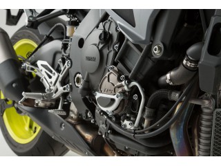 Osłona pokrywy silnika... 2