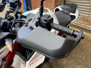 Handbary Pyramid do Honda... 2