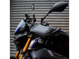 Handbary Pyramid do Yamaha... 2